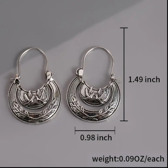 925 Sterling Silver Plated Boho Dove Engraved Hoop Earrings - Picture 5 of 5